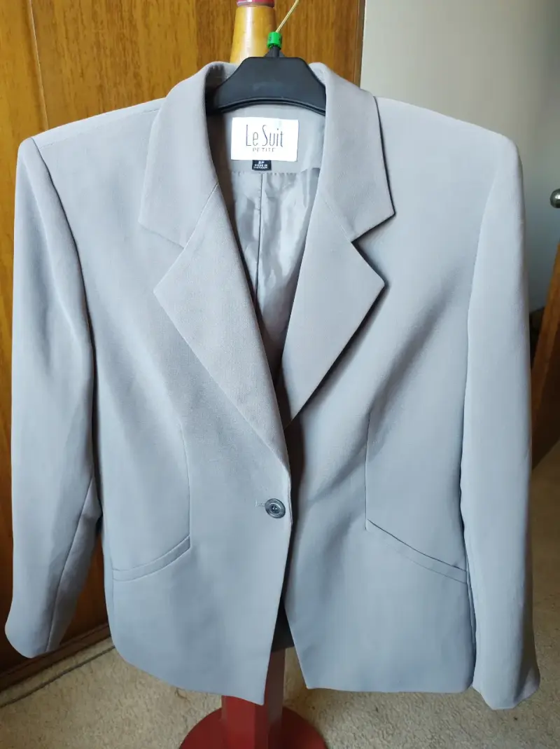 Blazer gris Le Suit Petite elegante TALLA. M - 1