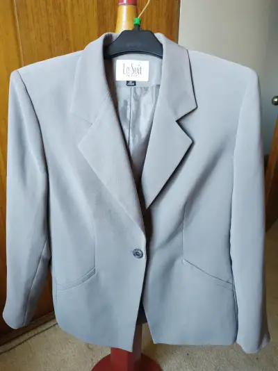 Blazer gris Le Suit Petite elegante TALLA. M - miniatura 2