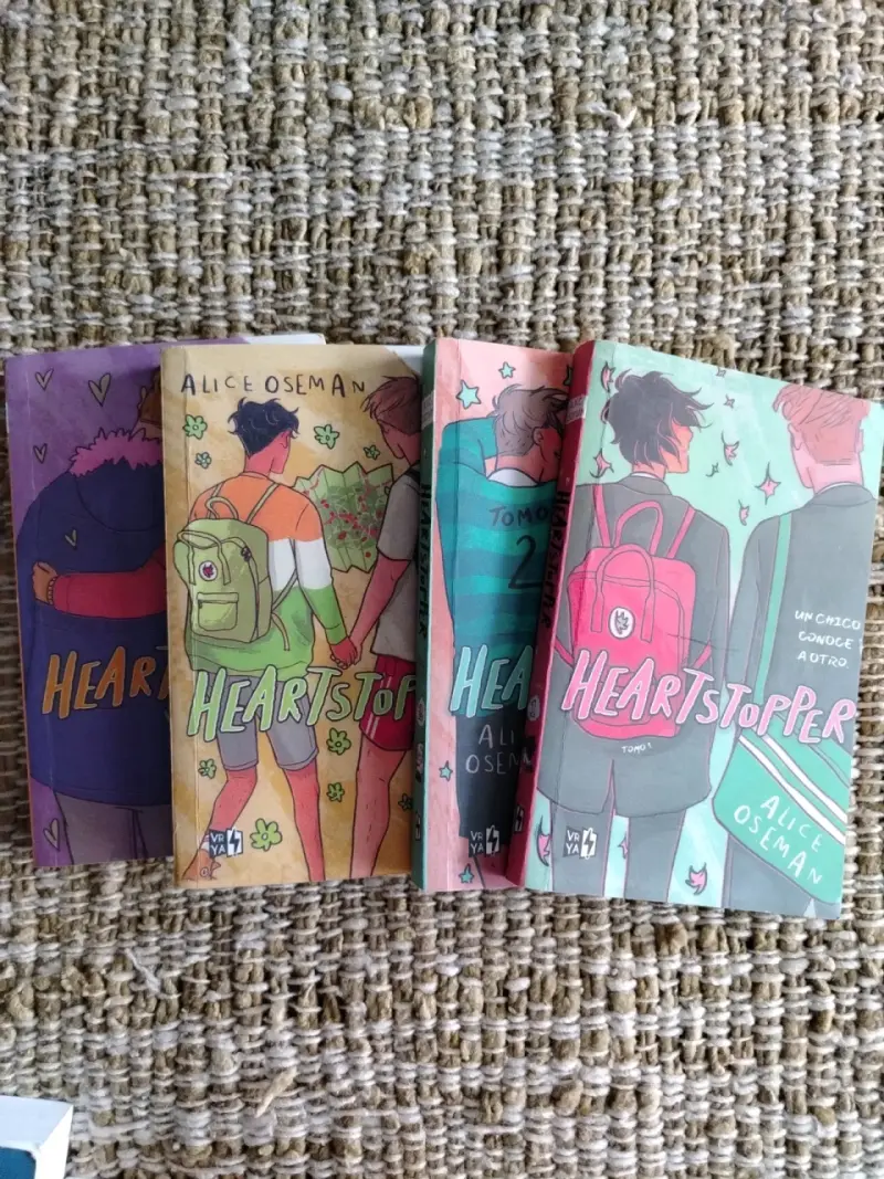 Colección de libros Heartstopper de Alice Oseman - 1