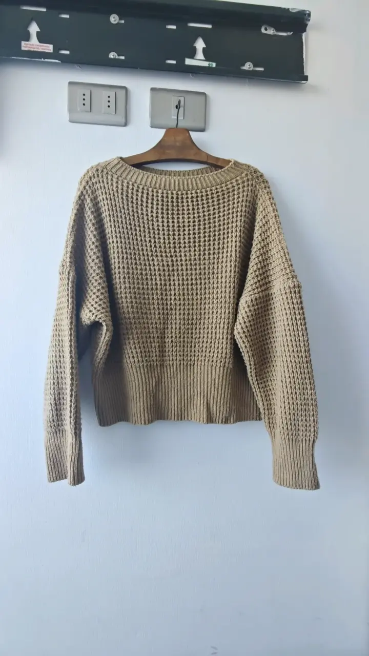 Suéter de punto beige/café para mujer