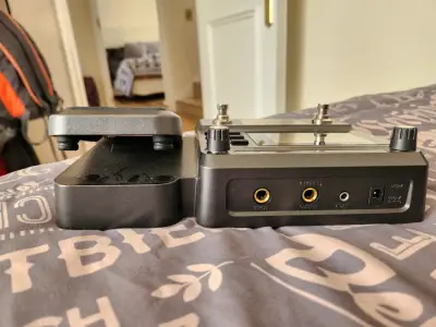 Pedalera multiefectos Mooer GE100 para guitarra - miniatura 2