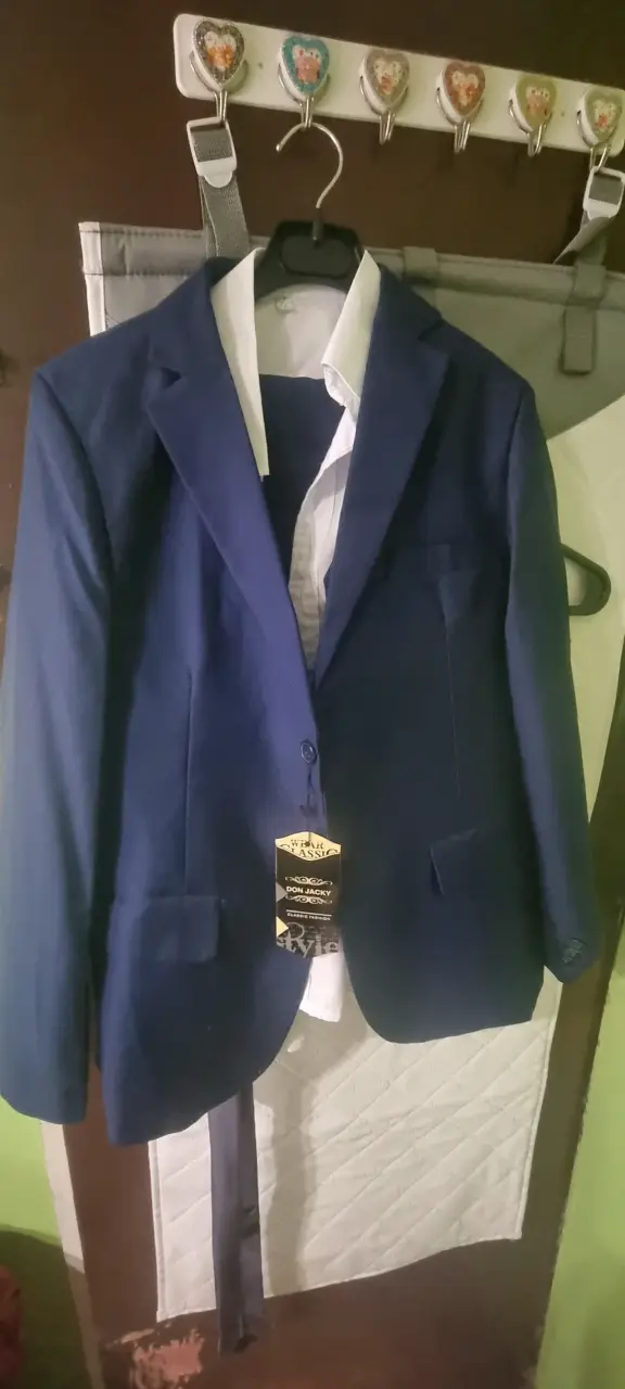 Traje azul para hombre con camisa blanca - 3