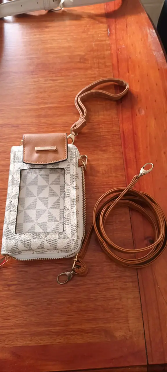 Bolso bandolera con diseño geométrico - 4
