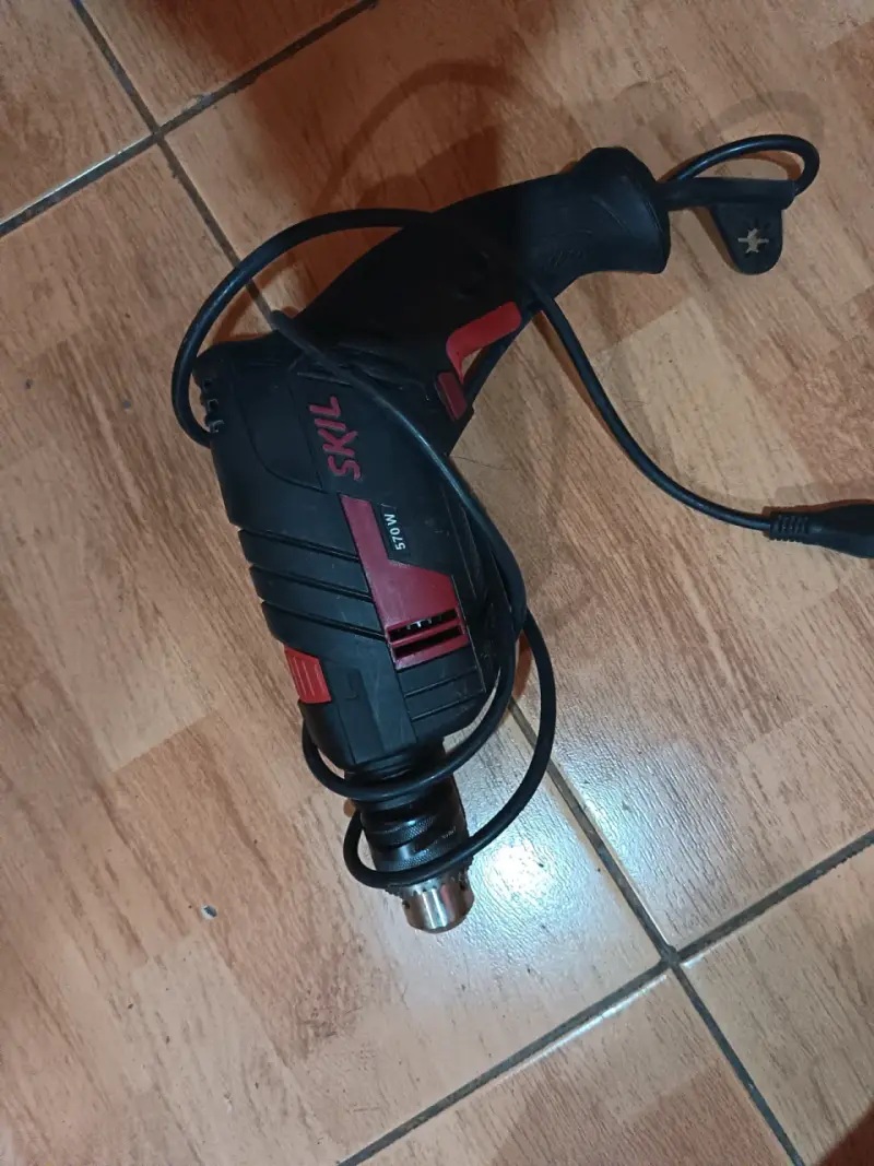 Taladro de calor Skil 570W en buen estado - 1