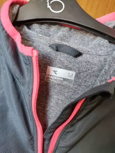 Chaqueta deportiva grisDiadora para mujer T. S - miniatura 2