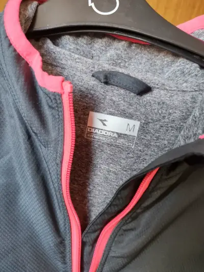 Chaqueta deportiva grisDiadora para mujer T. S - miniatura 3