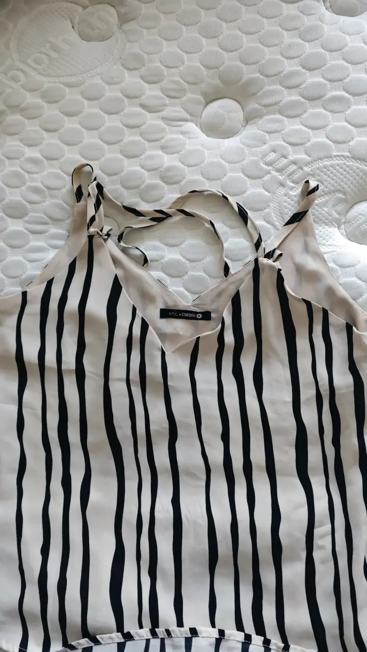 Blusa de tirantes a rayas MNL x Corona talla S - 1