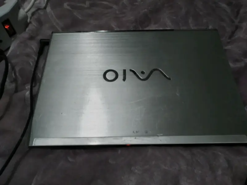 Notebook Sony Vaio con Windows 10 - 2