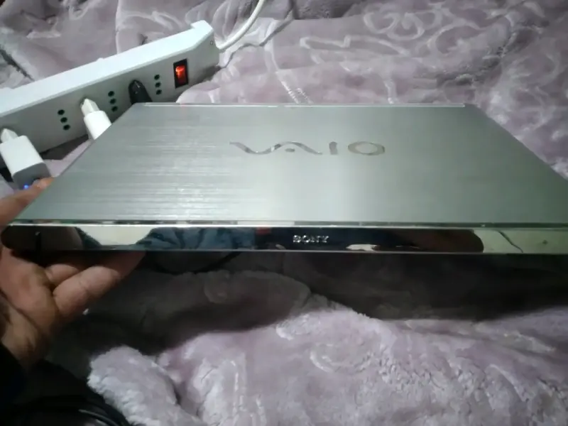 Notebook Sony Vaio con Windows 10 - 3