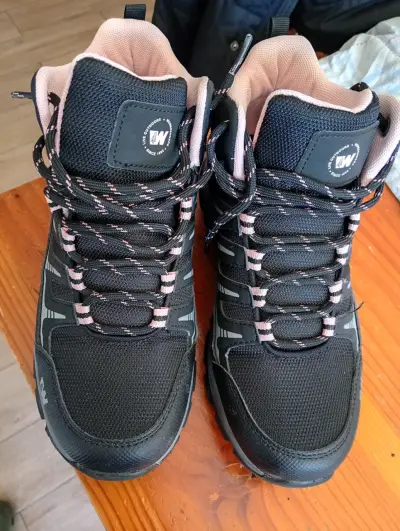Botas de trekking negras para mujer N 38 - miniatura 1