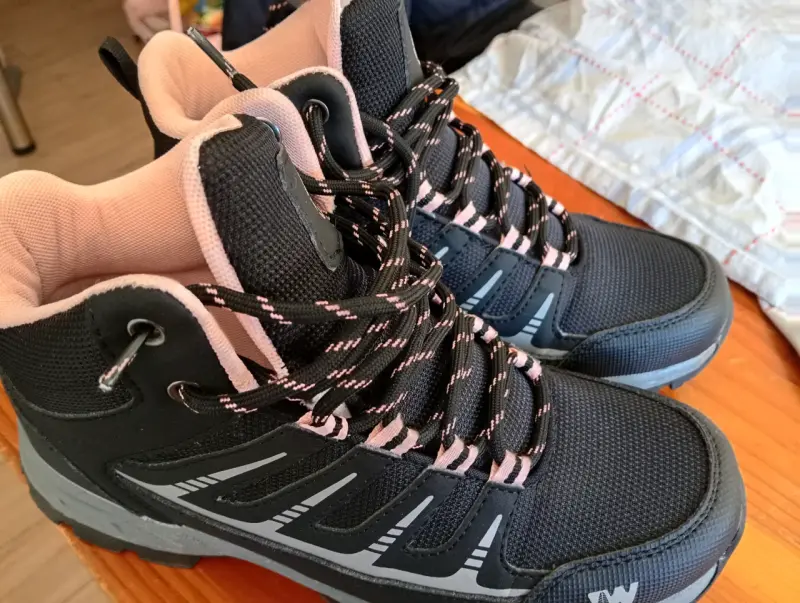 Botas de trekking negras para mujer N 38 - 2