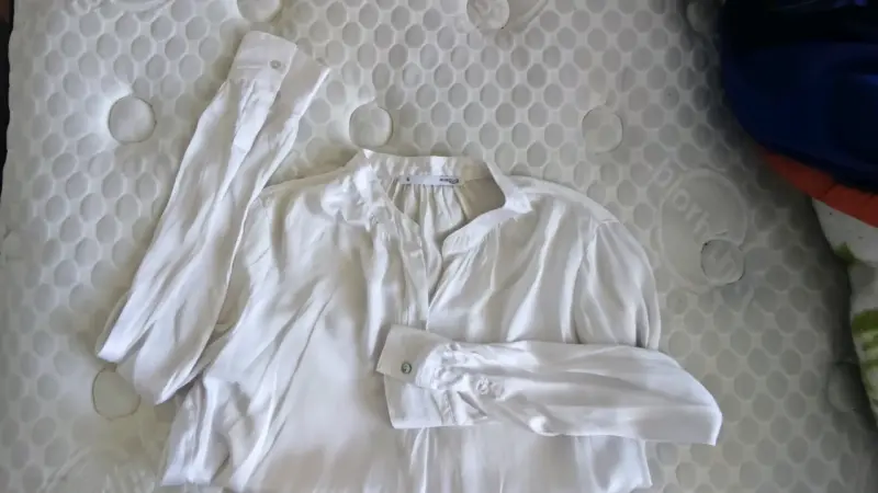 Blusa blanca de mujer marca Marquis - 3