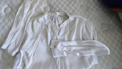 Blusa blanca de mujer marca Marquis - miniatura 4