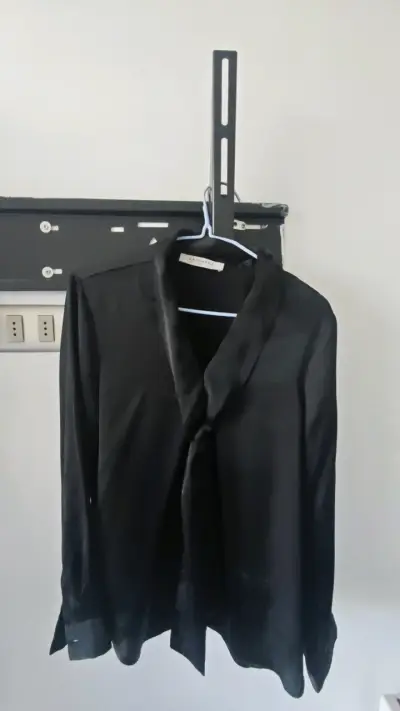 Blusa negra elegante Basement - miniatura 1