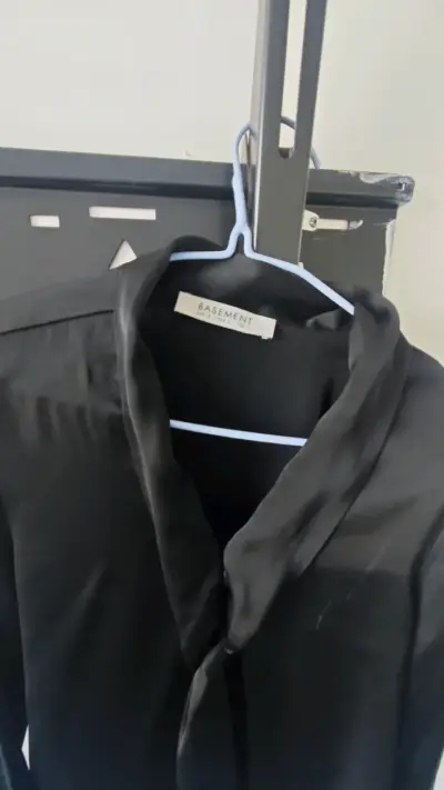 Blusa negra elegante Basement - miniatura 2