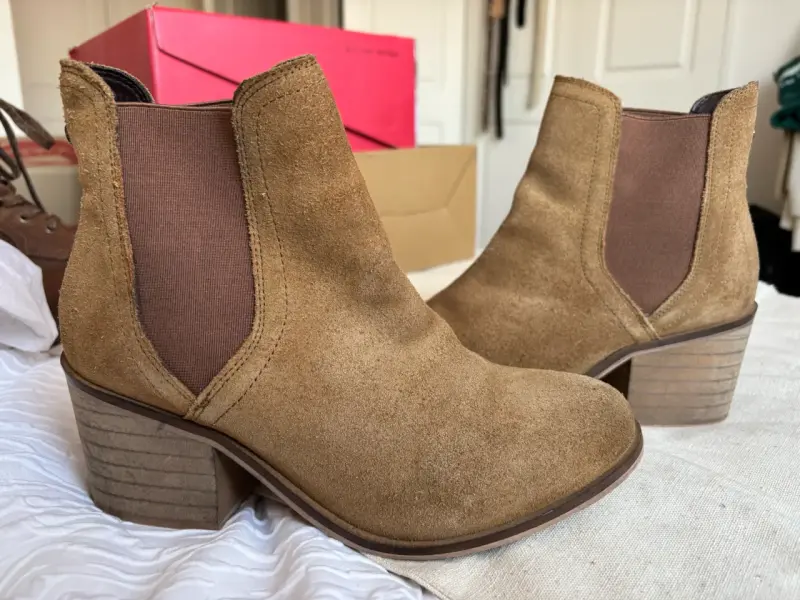 Botines de gamuza marrón con tacón 100% cuero - 1