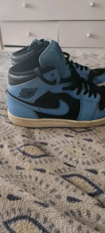 Zapatillas deportivas Air Jordan azul y negro - miniatura 2