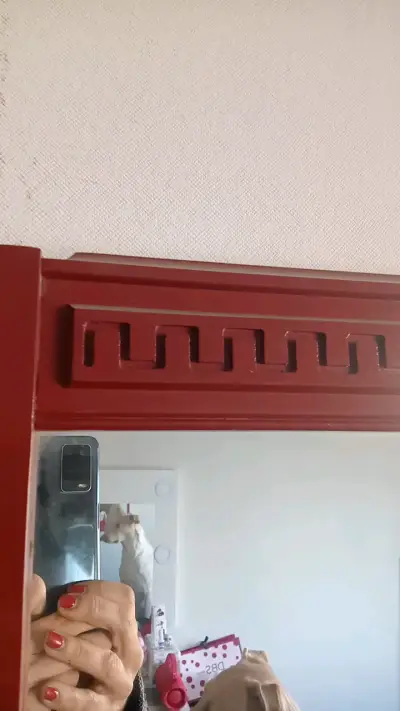 Espejo de pared con marco rojo - miniatura 3