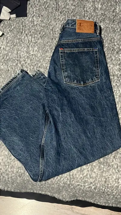 JEANS ZARA X CHAMPION TALLA 38 (40 NACIONAL) - miniatura 2