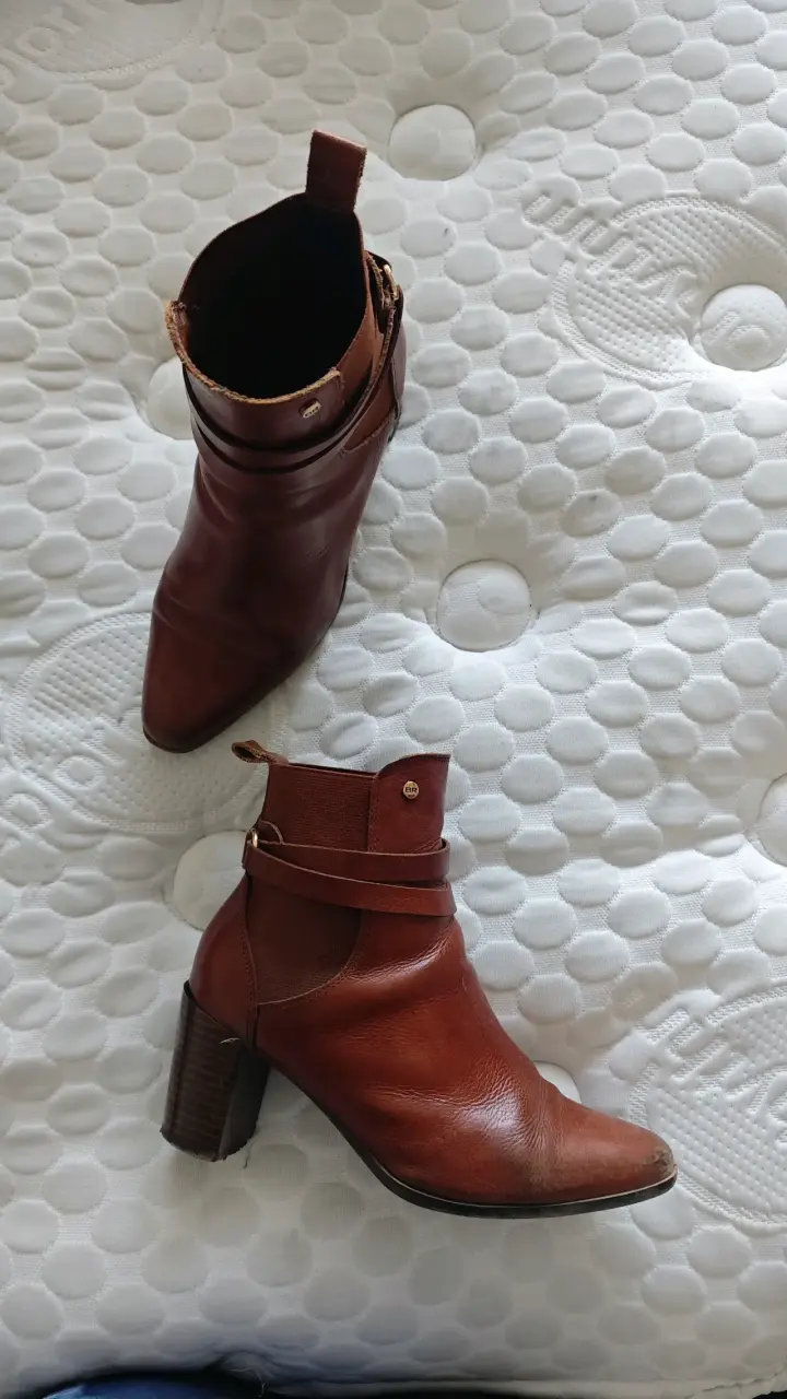 Botines de cuero marrón con tacón BRUNO ROSSI - 2