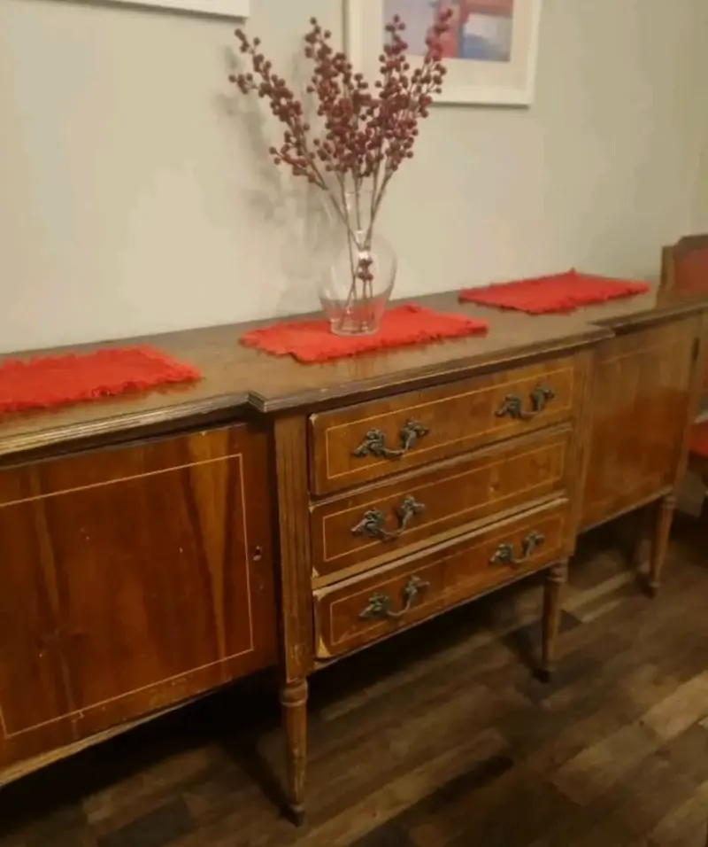 Mesa de comedor ovalada y Bife estilo inglés. - 3