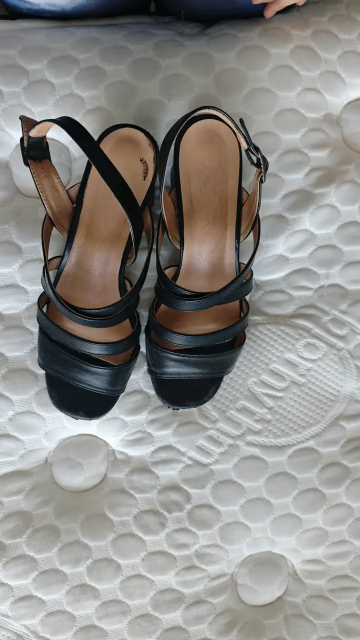 Sandalias negras de tacón - 2