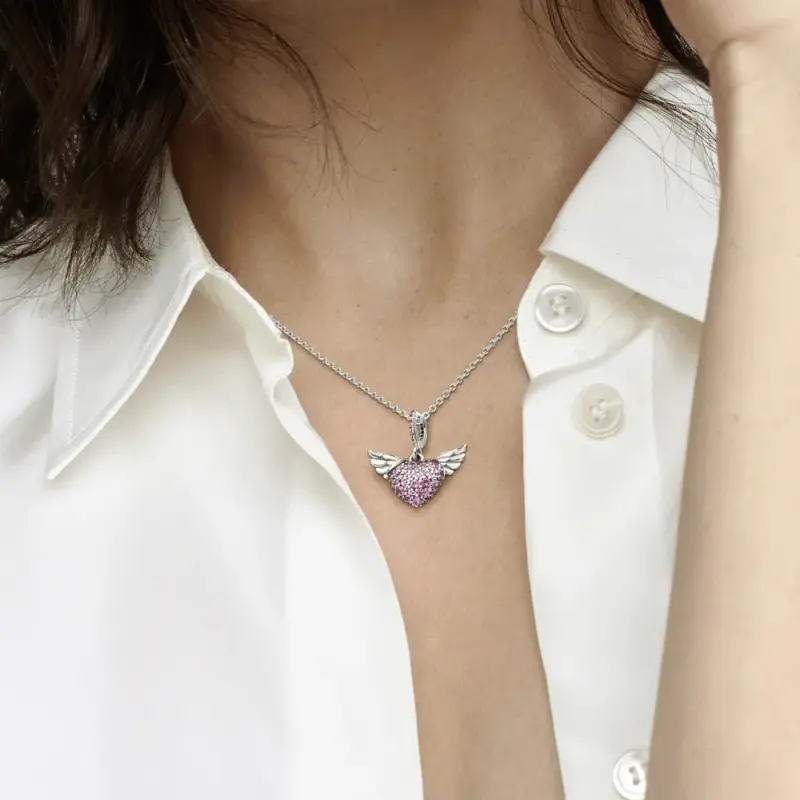 Collar de plata con colgante corazón alas de Angel - 4