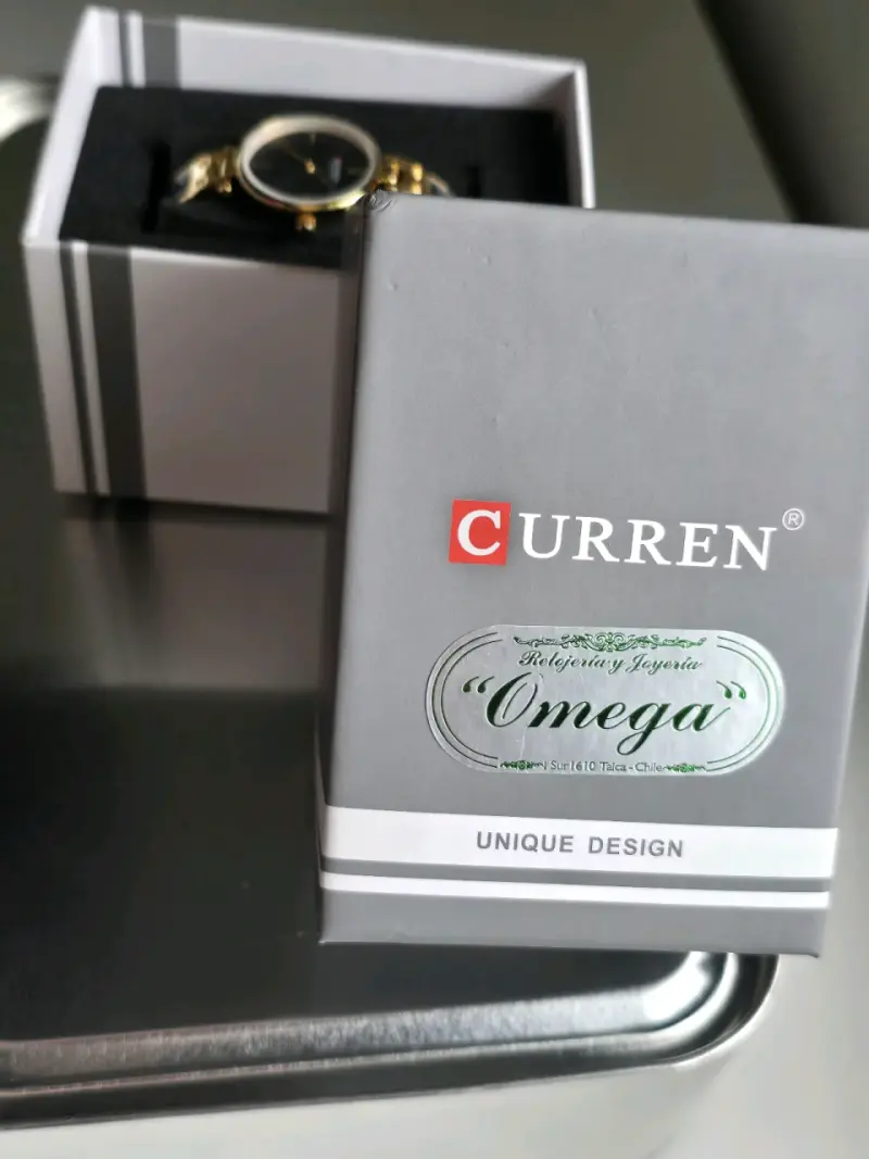 Reloj Curren dorado y negro elegante - 2