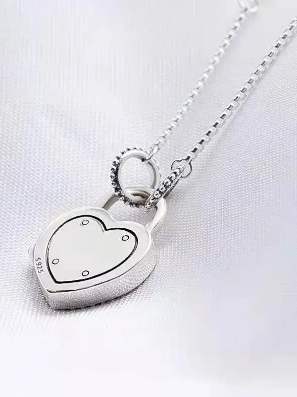 Collar Pandora corazon candado con dije de corazón - 3