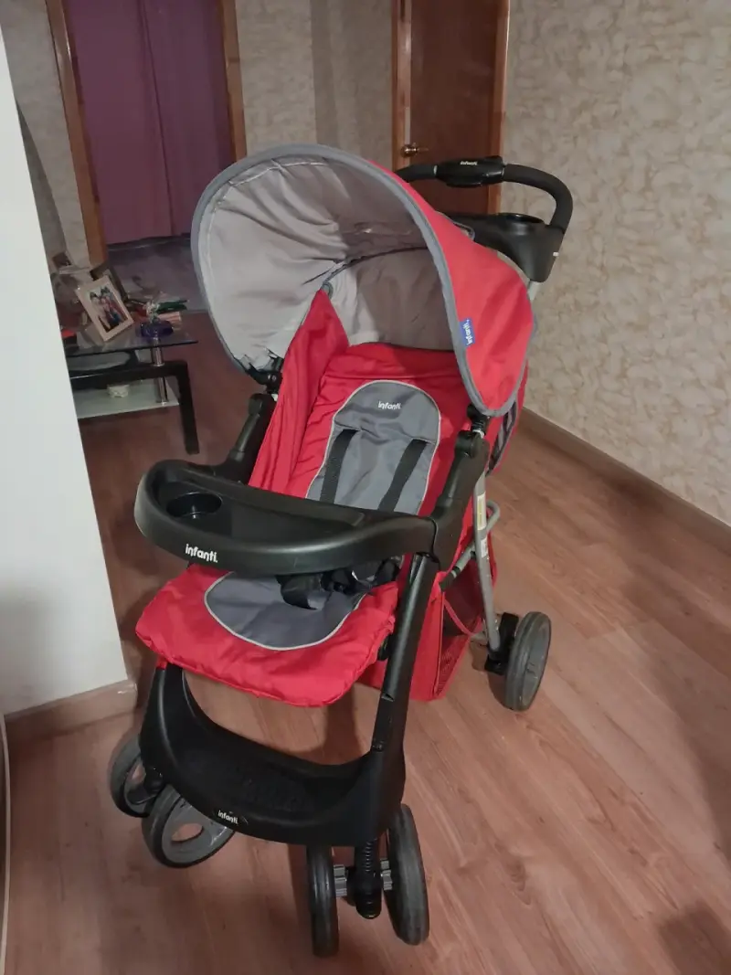 Coche de bebé Infanti rojo plegable bebesit - 2