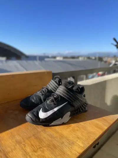 Zapatillas Nike Savaleos 10,5 US - miniatura 2