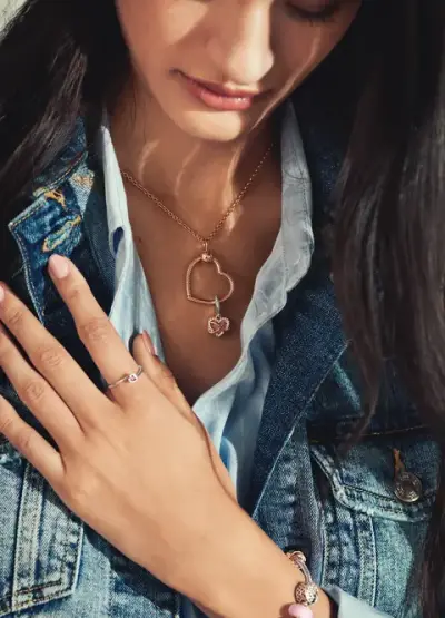 Collar Pandora de corazón en oro rosa elegante - miniatura 1