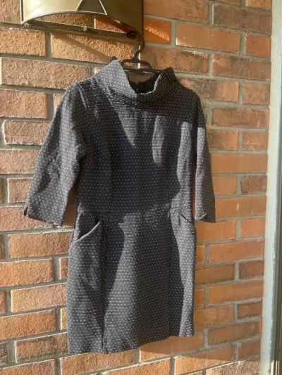 Vestido Laura Ashley con cuello alto y puntos - miniatura 1