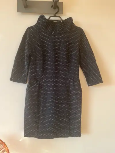 Vestido Laura Ashley con cuello alto y puntos - miniatura 2