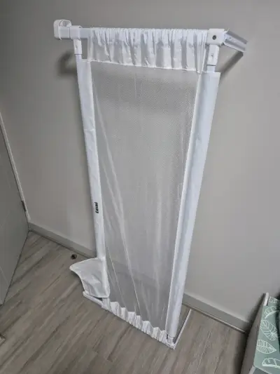 Baranda de seguridad plegable blanca - miniatura 1