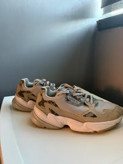 Zapatillas Adidas - miniatura 1