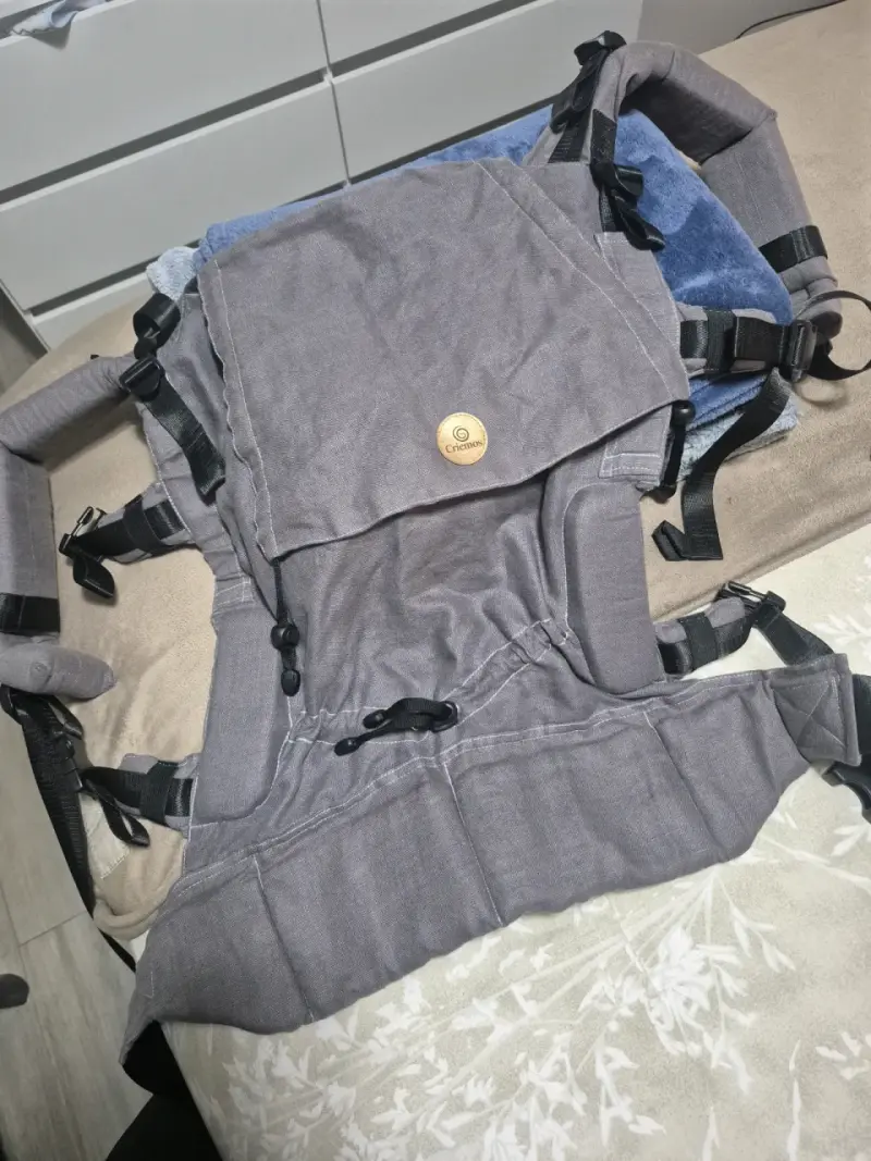 Mochila portabebé Criamous gris ajustable - 1
