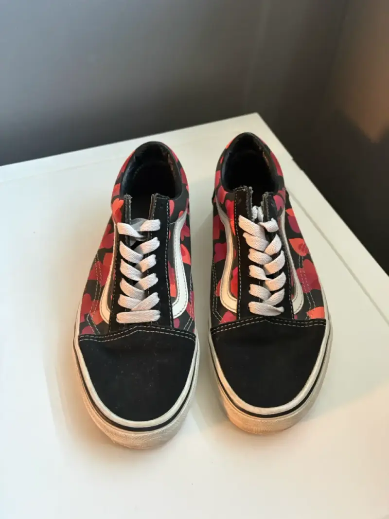 Zapatillas VANS  con diseño de corazones - 3