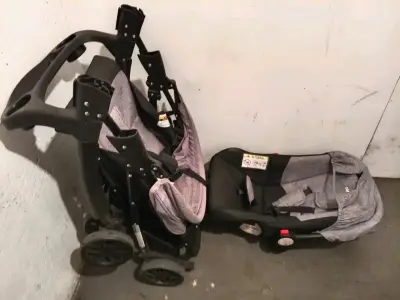 Coche de bebé plegable con silla - miniatura 2