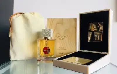 Perfume Armaf Club de Nuit Oud 105ml - miniatura 1