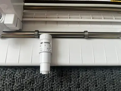 Plotter de corte con conectividad Bluetooth - miniatura 3
