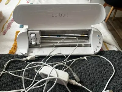 Plotter de corte con conectividad Bluetooth - miniatura 6