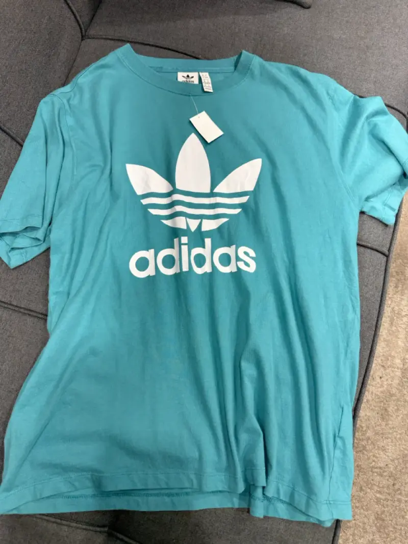 Polera Adidas azul con logo grande - 2