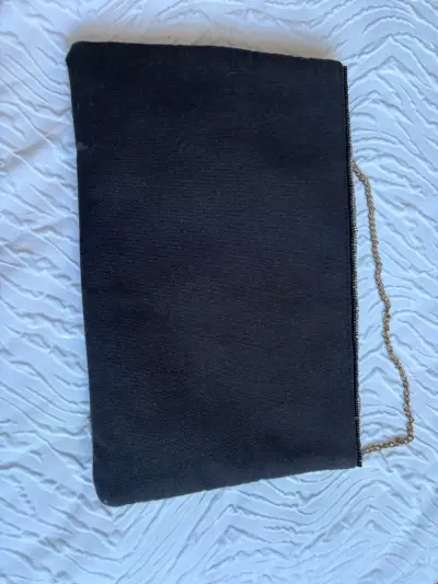 Cartera de mano con lentejuelas y diseño étnico - miniatura 5