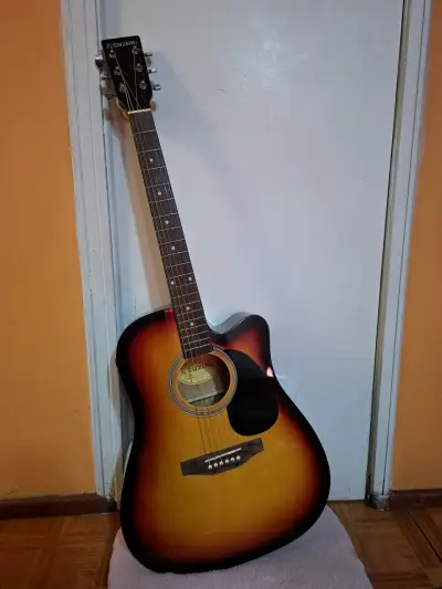 Guitarra electroacústica Suzuki - miniatura 1