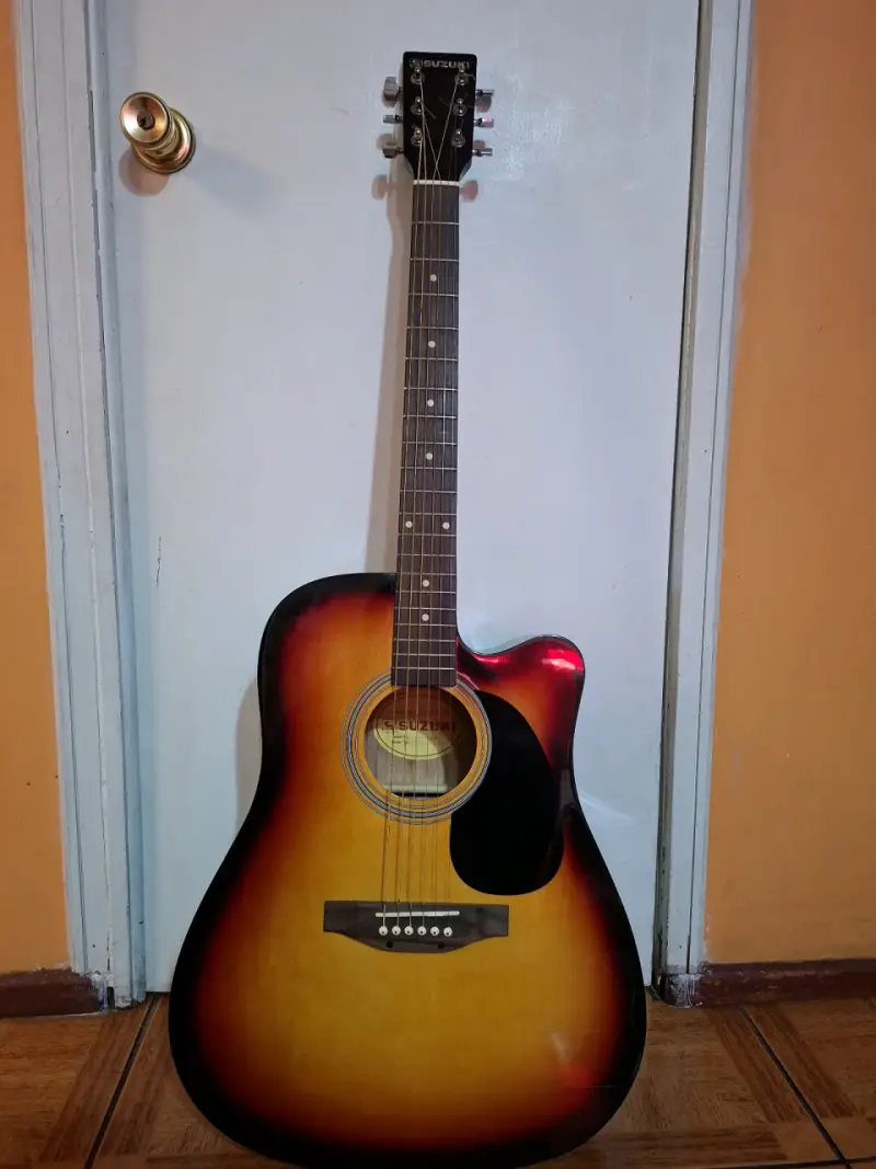 Guitarra electroacústica Suzuki - 5
