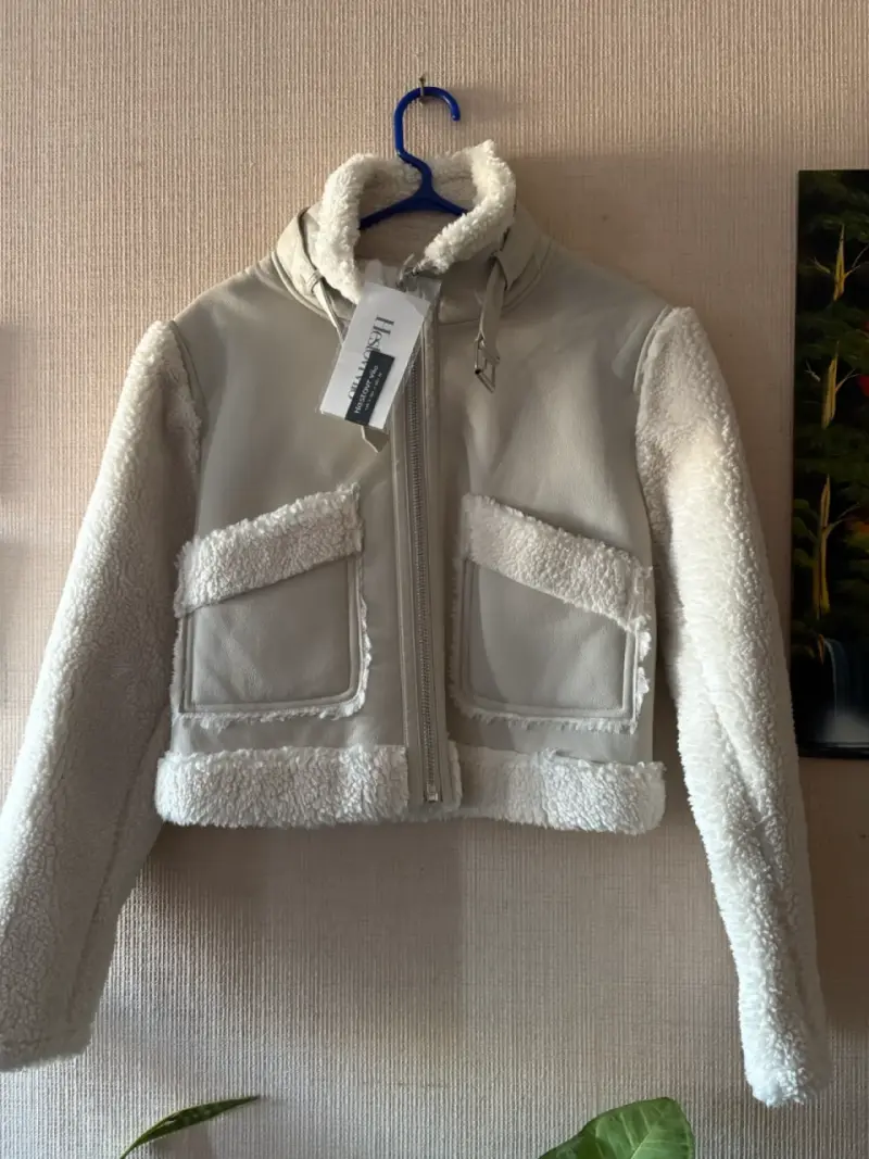 Chaqueta de cuero sintética con forro de borrego - 1