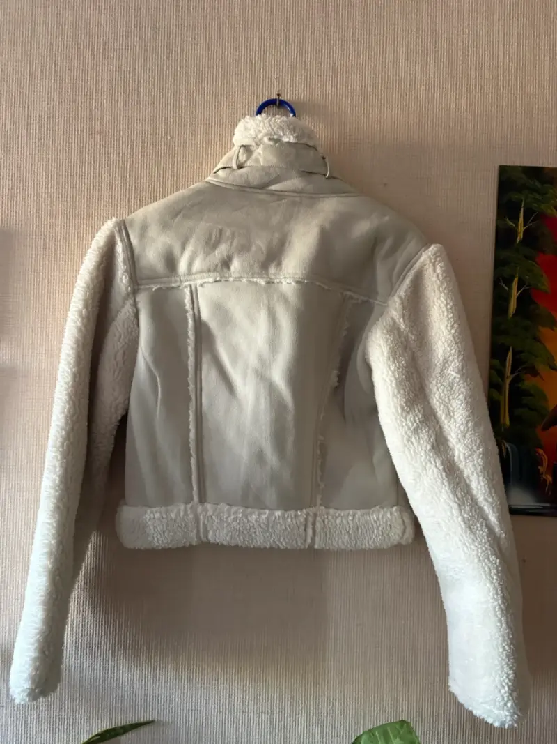 Chaqueta de cuero sintética con forro de borrego - 4
