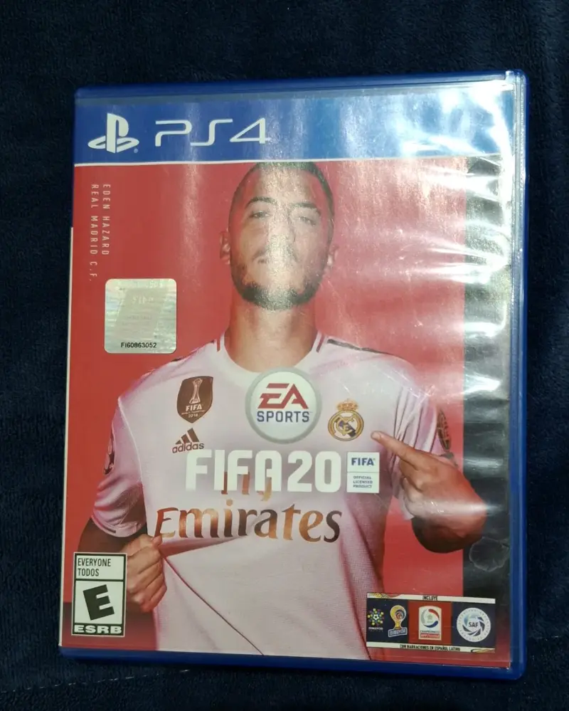 Juego PS4 FIFA 20 con portada de Eden Hazard - 1