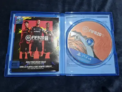 Juego PS4 FIFA 20 con portada de Eden Hazard - miniatura 2